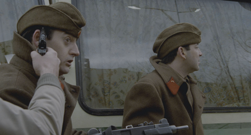 Stripes.1981.Extended.Cut.2160p.HDR.UHD.BluRay.TrueHD.7.1.Atmos.x265 10bit HDS.mkv 20220604 183828.9.png