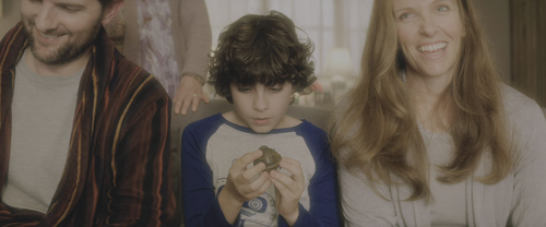 Krampus.2015.1080p.Pad HDR.UHD.BluRay.AAC.x265 10bit HDSPad.mp4 20220529 185224.752.png