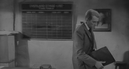 The.Man.Who.Shot.Liberty.Valance.1962.2160p.HDR.UHD.BluRay.TrueHD.5.1.x265 10bit HDS.mkv 20220602 12.png