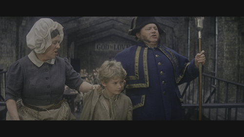 Oliver!.1968.UHD.BluRay.REMUX.2160p.HEVC.TrueHD7.1.Atmos HDS.mkv 20220602 063957.698.png