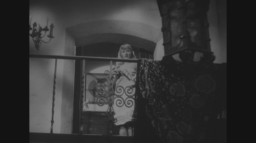 DOUBLE INDEMNITY t00.mkv 20220605 061447.048.png