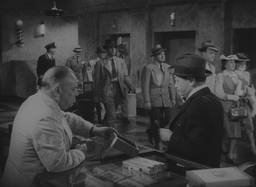 Double.Indemnity.1944.1080p.Pad HDR.UHD.BluRay.AAC.x265 10bit HDSPad.mp4 20220605 061058.929.png