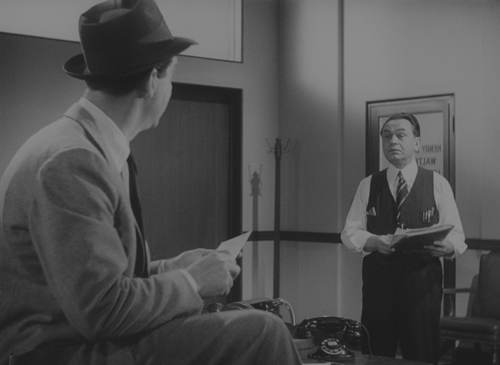 Double.Indemnity.1944.2160p.HDR.UHD.BluRay.DD1.0.x265 10bit HDS.mkv 20220605 062429.612.png