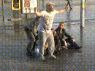 ZKM5I2.gif