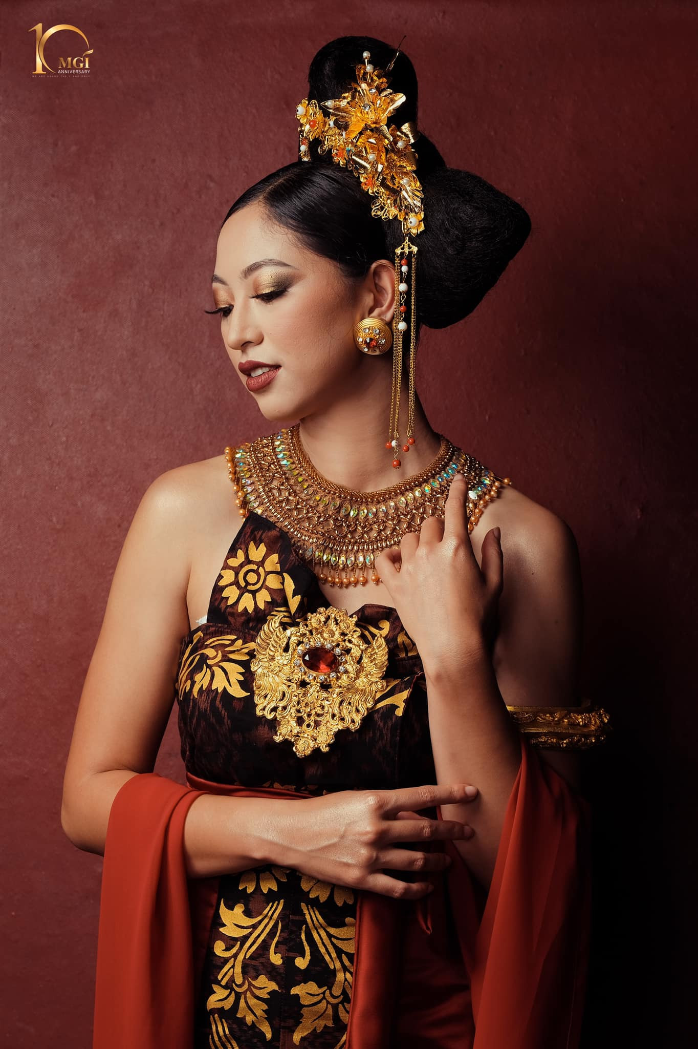  traje tradicional indonesio de candidatas a miss grand international 2022.	 - Página 3 ZpDPhx