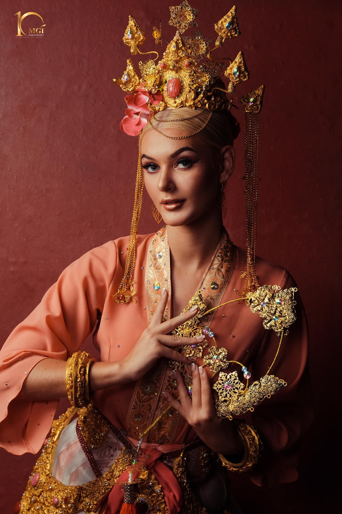  traje tradicional indonesio de candidatas a miss grand international 2022.	 - Página 2 ZpLutV
