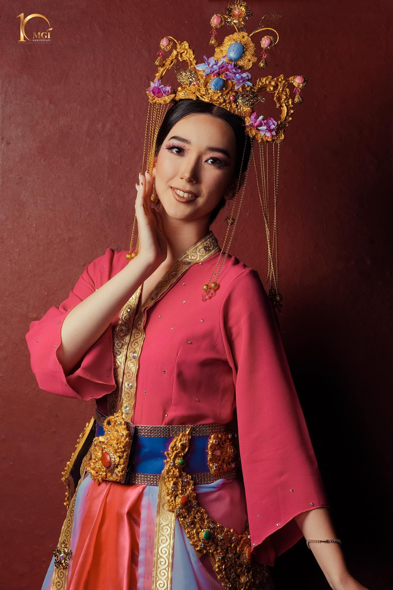  traje tradicional indonesio de candidatas a miss grand international 2022.	 - Página 2 ZpQMdu