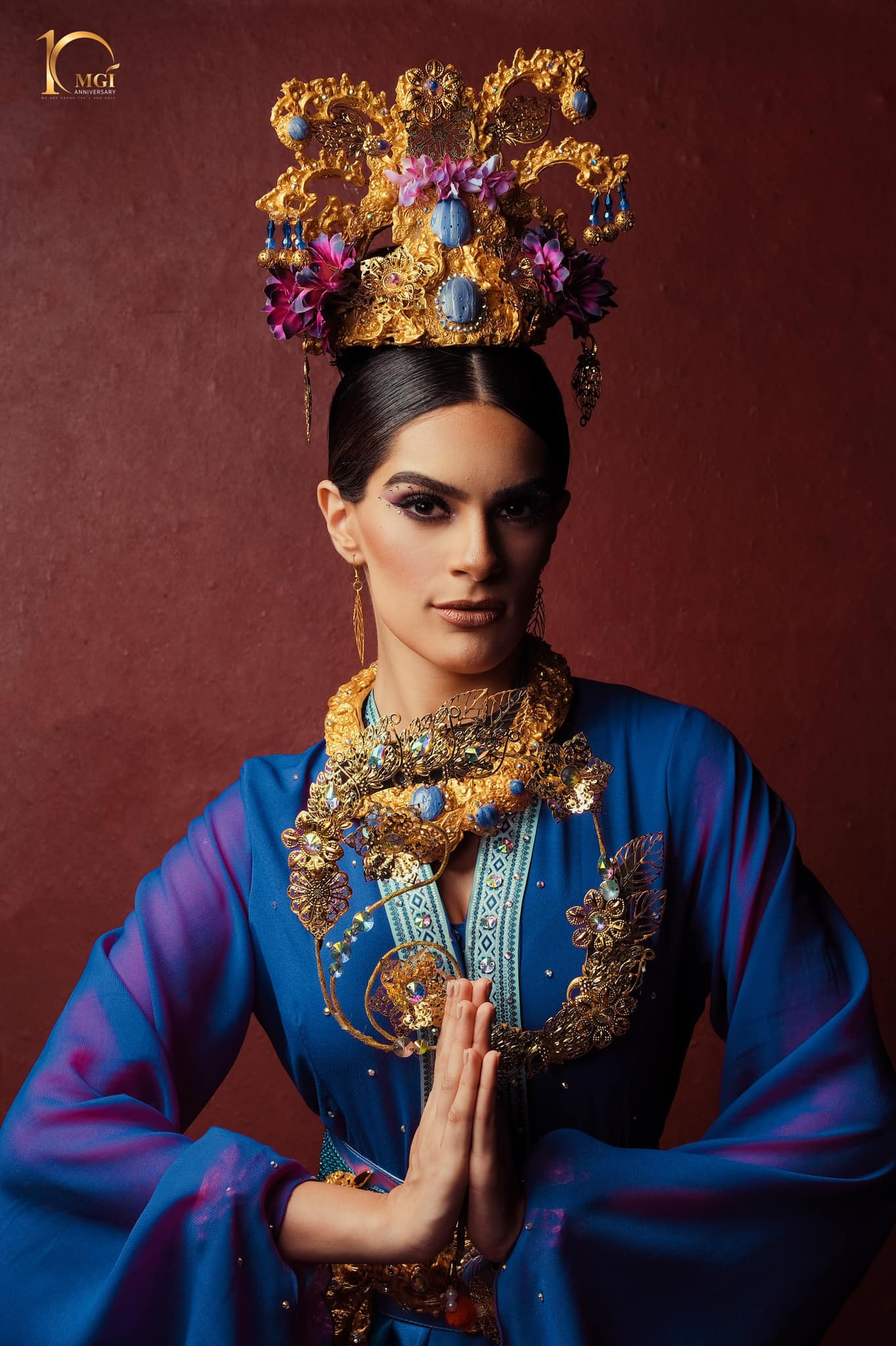  traje tradicional indonesio de candidatas a miss grand international 2022.	 - Página 2 ZpQnsI