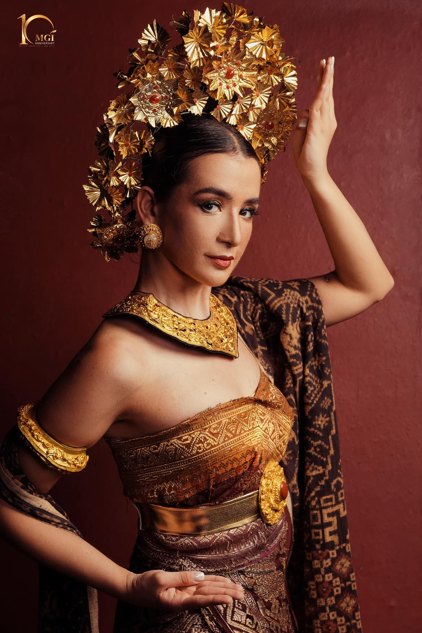  traje tradicional indonesio de candidatas a miss grand international 2022.	 - Página 5 ZppdgI