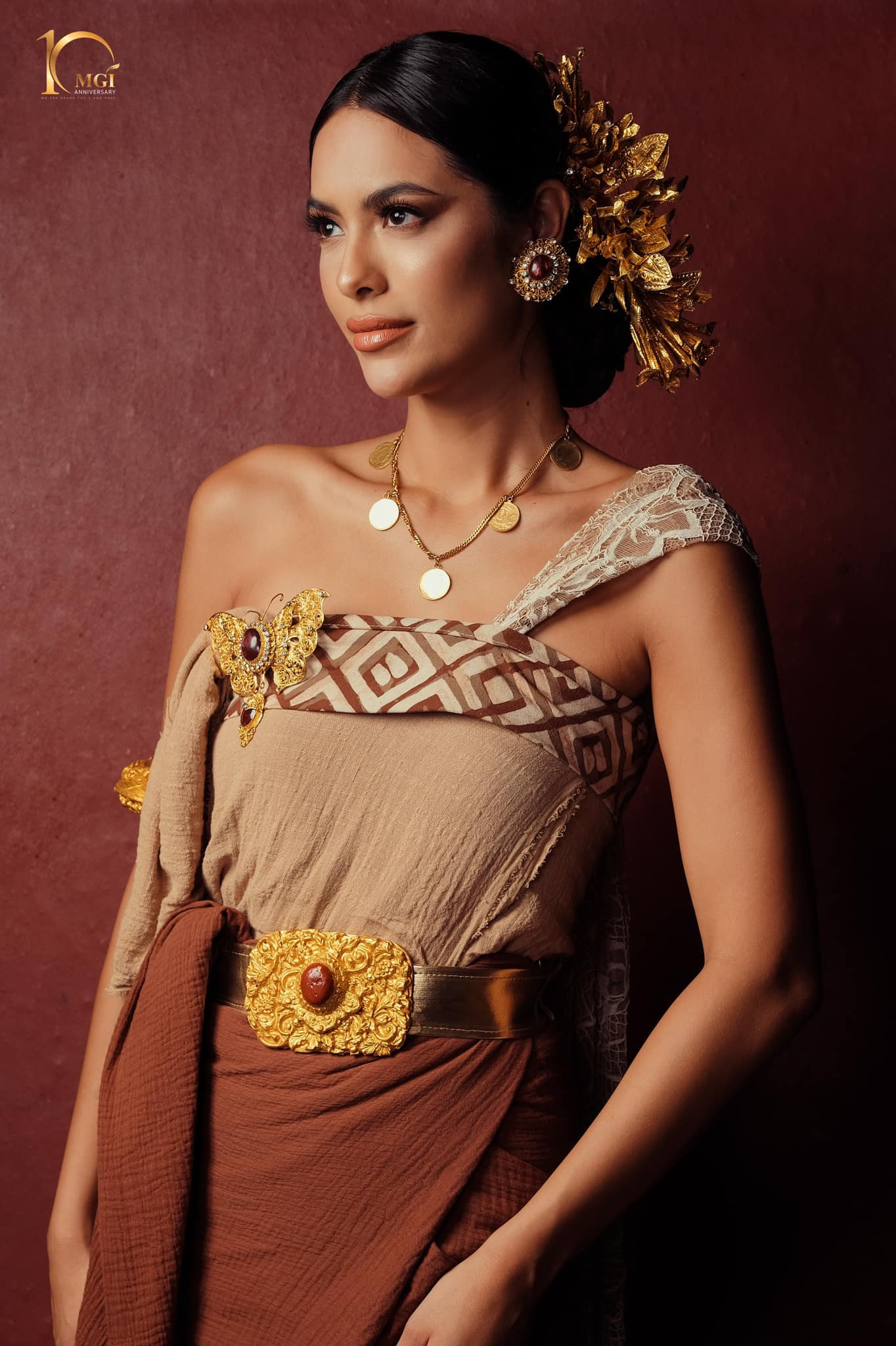  traje tradicional indonesio de candidatas a miss grand international 2022.	 ZpvVRt