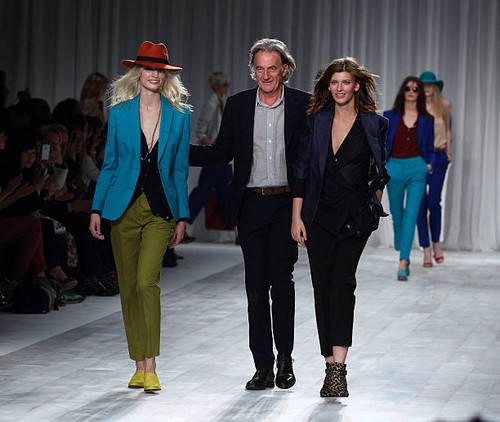 LONDON, ENGLAND - SEPTEMBER 18:  Paul Smith (C) and models walk the runway at the Paul Smith S/S 201.jpg