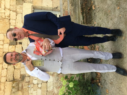 5E89495F 218D 490D B575 9EA848C34E31.jpg