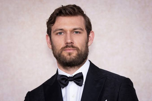 Alex Pettyfer.jpg