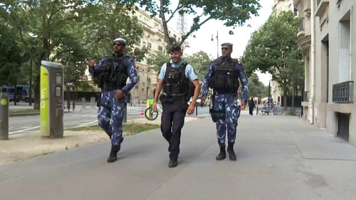 EmQrg4zgh VJa4cK.jpg