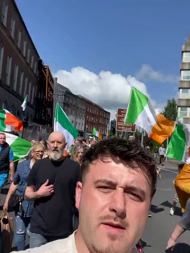 f7 2OAtVfy dpjlM.jpg