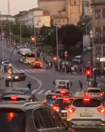 KJITmU9F wYyz4in.jpg