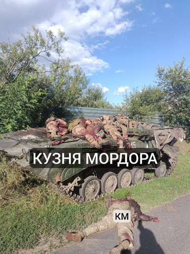 GUzA9qxX0AAA q7?format=jpg.jpg