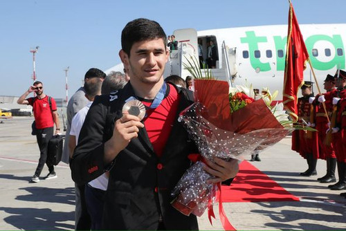 455004678 1043337427161424 1424714925392704378 n.jpg?stp=dst jpg p526x395& nc cat=107&ccb=1 7& nc si.jpg