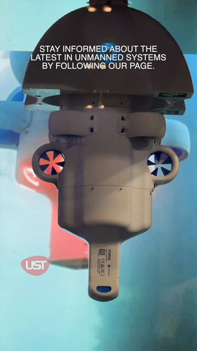 2AYrAA6 Qr LDm7d.jpg