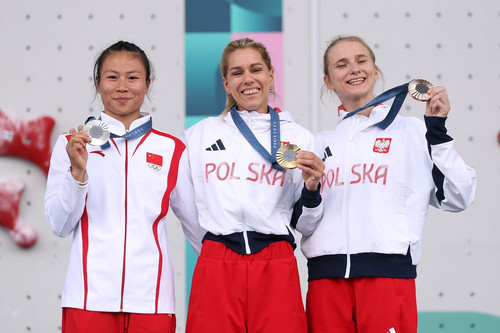 GUs9MZQaIAA1 4Z?format=jpg.jpg