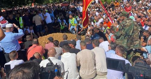 1363082176189948176?url=https%3A%2F%2Fshqiptarja.com%2Fuploads%2F780x440%2F1723387512 fatonhajrizi.J.jpg