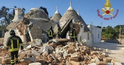 7201705374062792230?url=https%3A%2F%2Fstatics.cedscdn.it%2Fphotos%2FMED HIGH%2F34%2F46%2F8293446 111.jpg