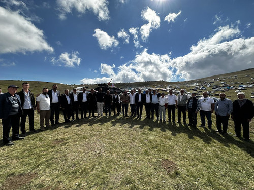 GUoE4pLXgAEG TT?format=jpg.jpg