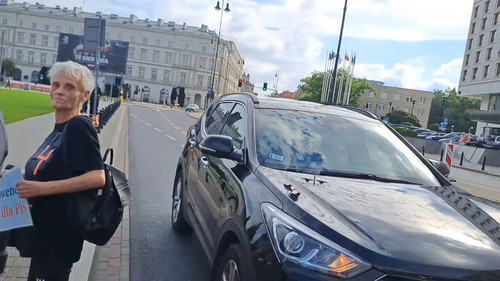 t b70BrufQYQcU 2.jpg