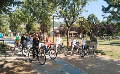 454903932 1047686210055513 7351866751925569718 n.jpg?stp=dst jpg s600x600& nc cat=107&ccb=1 7& nc si.jpg