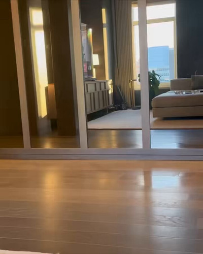 K6vBwLOJ O0jI EC.jpg