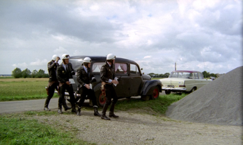 Olsen banden.AKA.The.Olsen.Gang.1968.720p.BluRay.FLAC.x264 HANDJOB.mkv.1:00:19.optimized=high.width=.png