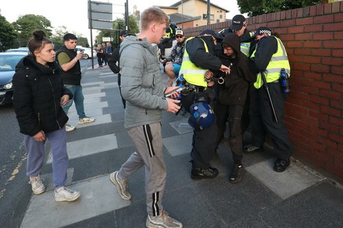 GUz2V0IWUAA2f r?format=jpg.jpg