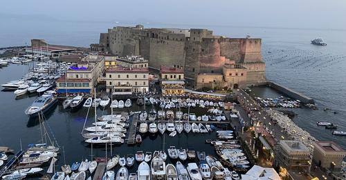 1220969255894210104?url=https%3A%2F%2Fstatics.cedscdn.it%2Fphotos%2FMED HIGH%2F62%2F10%2F8296210 132.jpg