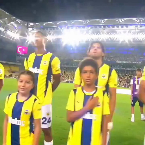 8WIqcYsD1TzY K6z.jpg