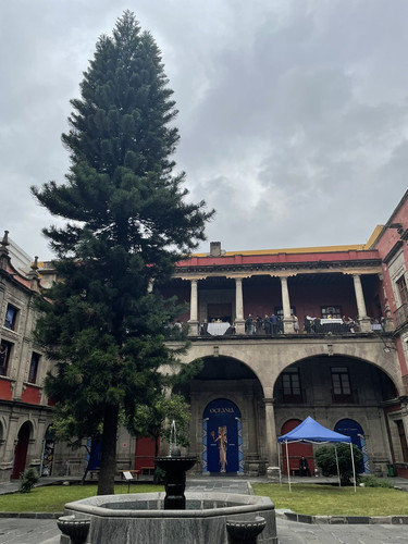 GUy Un6WgAAHklx?format=jpg.jpg