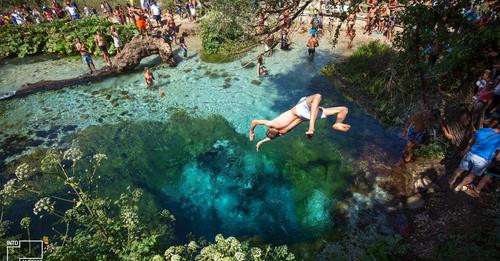 8838696920776998516?url=https%3A%2F%2Felbasanion.al%2Fwp content%2Fuploads%2F2024%2F08%2Fsyrik.jpg&f.jpg