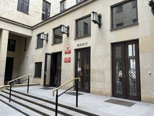 GU3 hFvWsAsiFd5?format=jpg.jpg