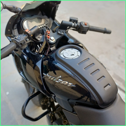 bike tank protector pad or bajaj.jpg