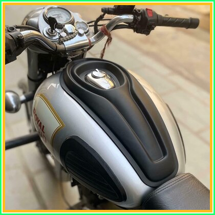 oberois traders bullet bike tank.jpg