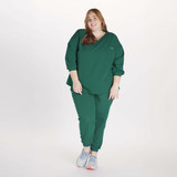 Alpine Dolman ¾ Sleeve 2 Pocket CORE Scrub Top Hunter Green 2500x2500 full body