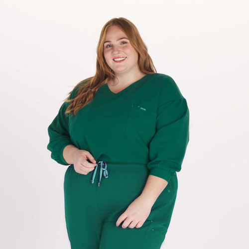 Alpine Dolman ¾ Sleeve 2 Pocket CORE Scrub Top Hunter Green 2500x2500 FRONT IMAGE.jpg