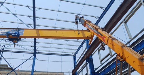 Crane in Jamshedpur.jpg