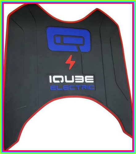 3d floor mat for iqube electric.jpg