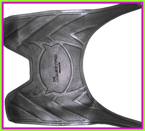 premium foot mat for scooter rxo.jpg