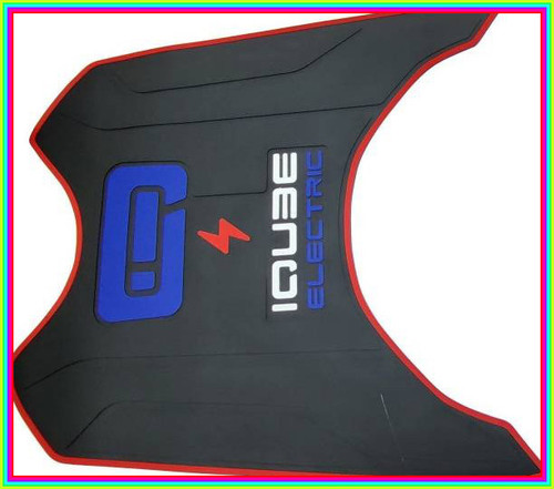 3d floor mat for iqube electric.jpg