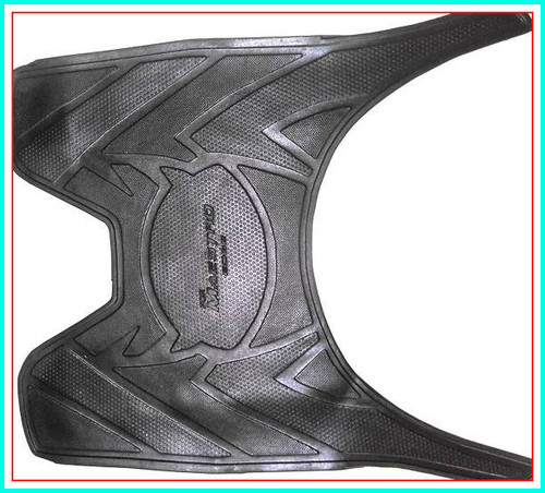 premium foot mat for scooter rxo.jpg