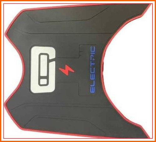 tvs i qube electric scooter foot.jpg