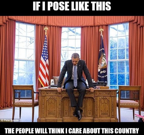 barryObamafakepose.jpg