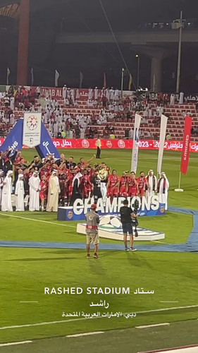 Vz TLQWitYbZF2uZ.jpg