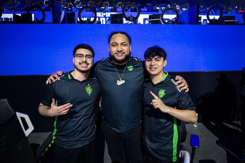 GXjPiUjXAAA Yan?format=jpg.jpg